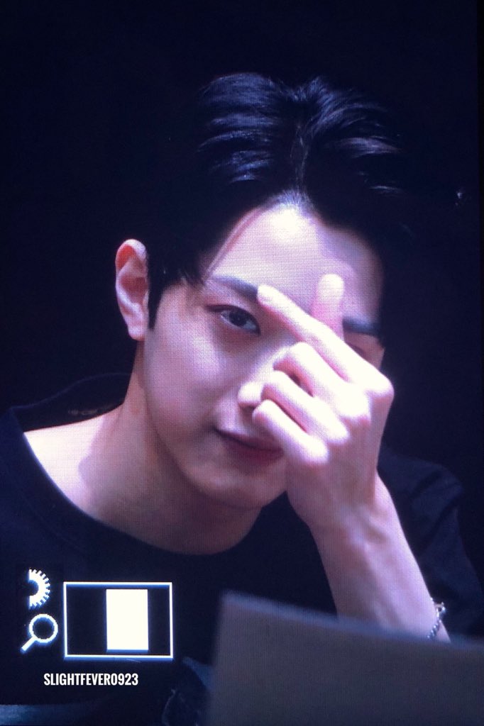 slightfever0923's tweet photo. 180617 목동팬싸
#라이관린 #赖冠霖 #LaiKuanlin 
#워너원 #WANNAONE https://t.co/rUm3t5l9Py