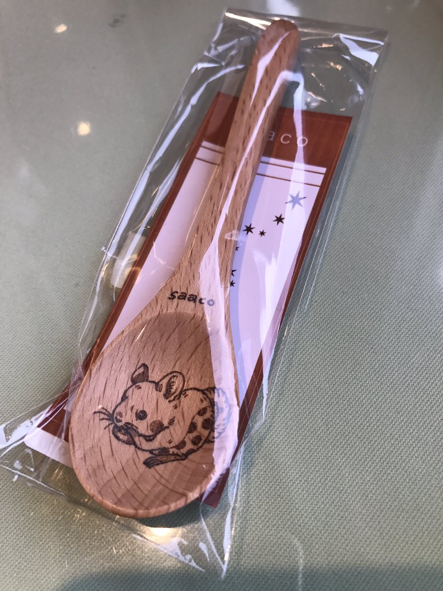 tyurukkame's tweet photo. 先日デザフェスで出会ったクリエイターさんがニッチに参加されてますた。
それだけでなく、なんと作品にチンチラが登場しているではないでしか!(*゚∀゚*)
チンチラグッズが増えてきくれて嬉しい😆
#チンチラグッズ
#saaco
#ニッチアニマルズ https://t.co/kGrvzvvOvw