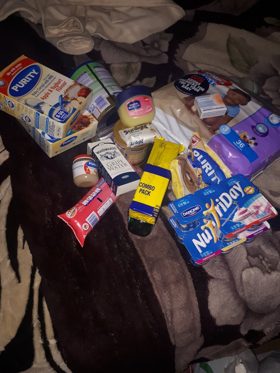 MaqubelaThuletu's tweet photo. I managed to buy these so far with the money that people gave me, i hope they can last me for atleast 2 weeks... thanks to everyone who contributed💖 https://t.co/MTifr42rvU
