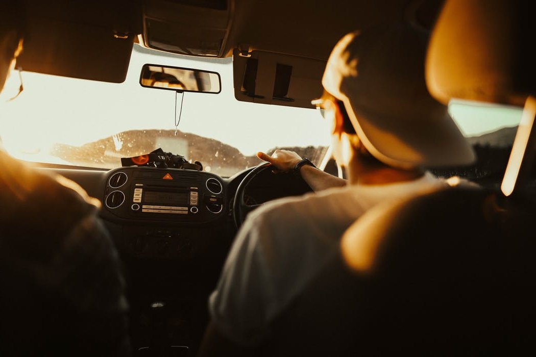 villynim's tweet photo. 》Magang jadi driver gr4b
》Mobilnya #wangisurga
Pas ngegrab ketemu degem2 dia
"Eh kak angga!!"
"Eh.... kamu..." (padahal gatau siapa)
"IH KAK ANGGA MASUK ITB YA"
"hehehe iya"
"Ko bisa kak? Tips n trik kak"
"Yang penting mah perbanyak istigfar pas ngerjain soal SBMPTN hehe" https://t.co/lawG6GEzbh