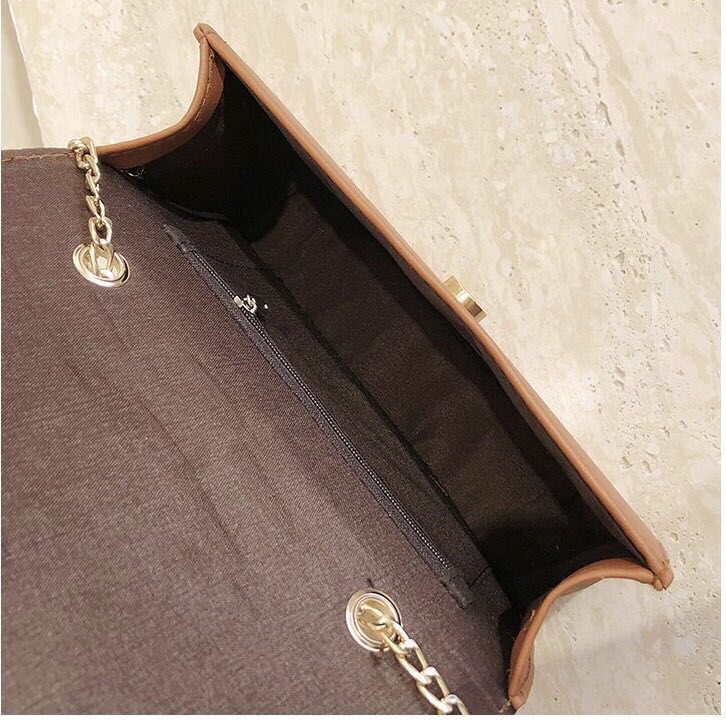 polaroidmurah_'s tweet photo. Vanese glitter sling bag

Ready stock
Rm35 exc postage
Black, brown

https://t.co/Hilh3CxDcE

@iklanbyus @RTNiaga @Promote_Bisnes @twt_rezeki @JualBeliKuantan @_SayaJual @ https://t.co/LmKGL4LuD2
