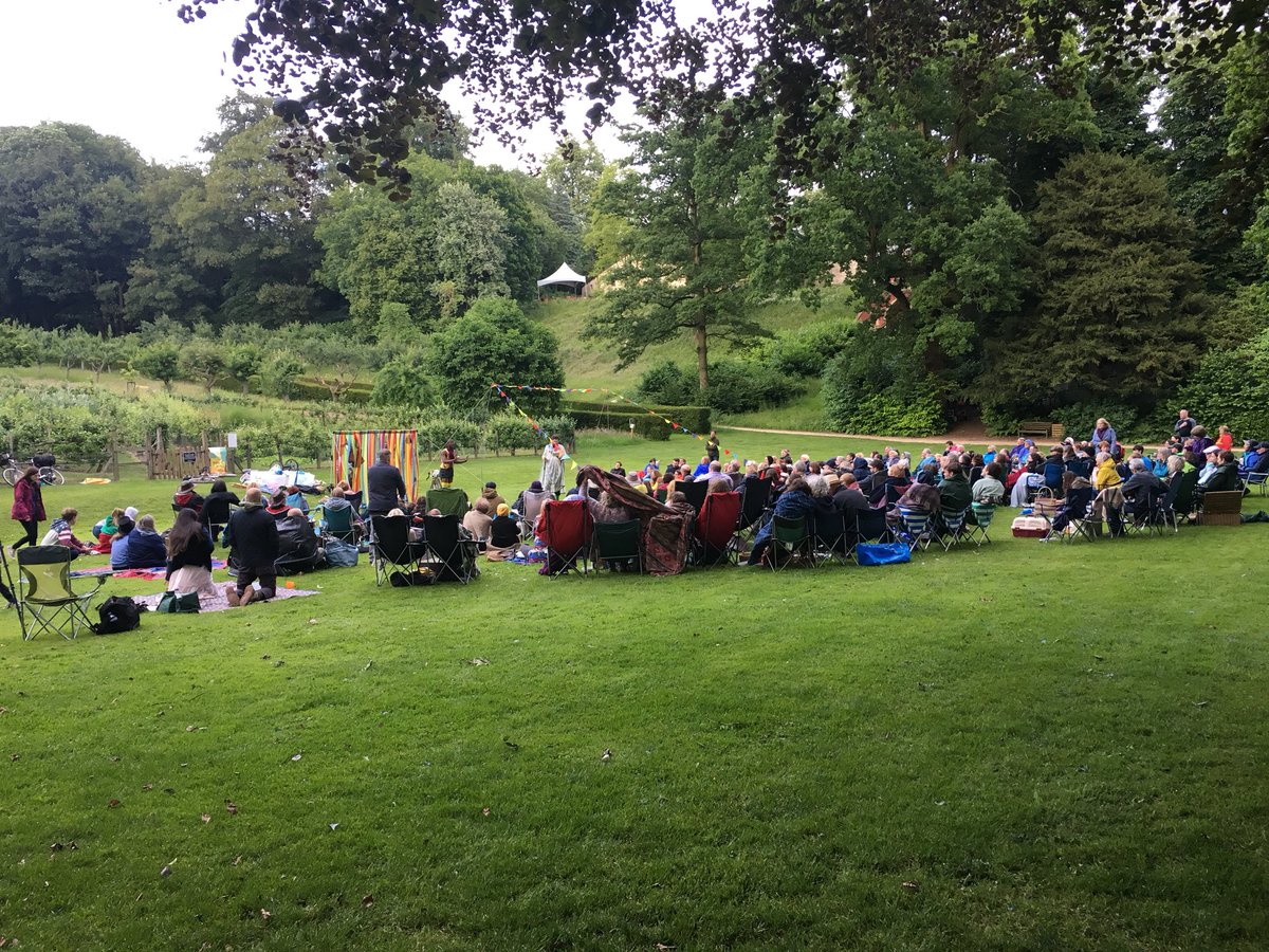 SO great to be back for our annual gig with the awesome <a href="/HandleBards/">The HandleBards</a> at stunning <a href="/RococoGarden/">Rococo Garden</a> A new troup - just as talented as usual! We’ll be joining them on 22.06 too!