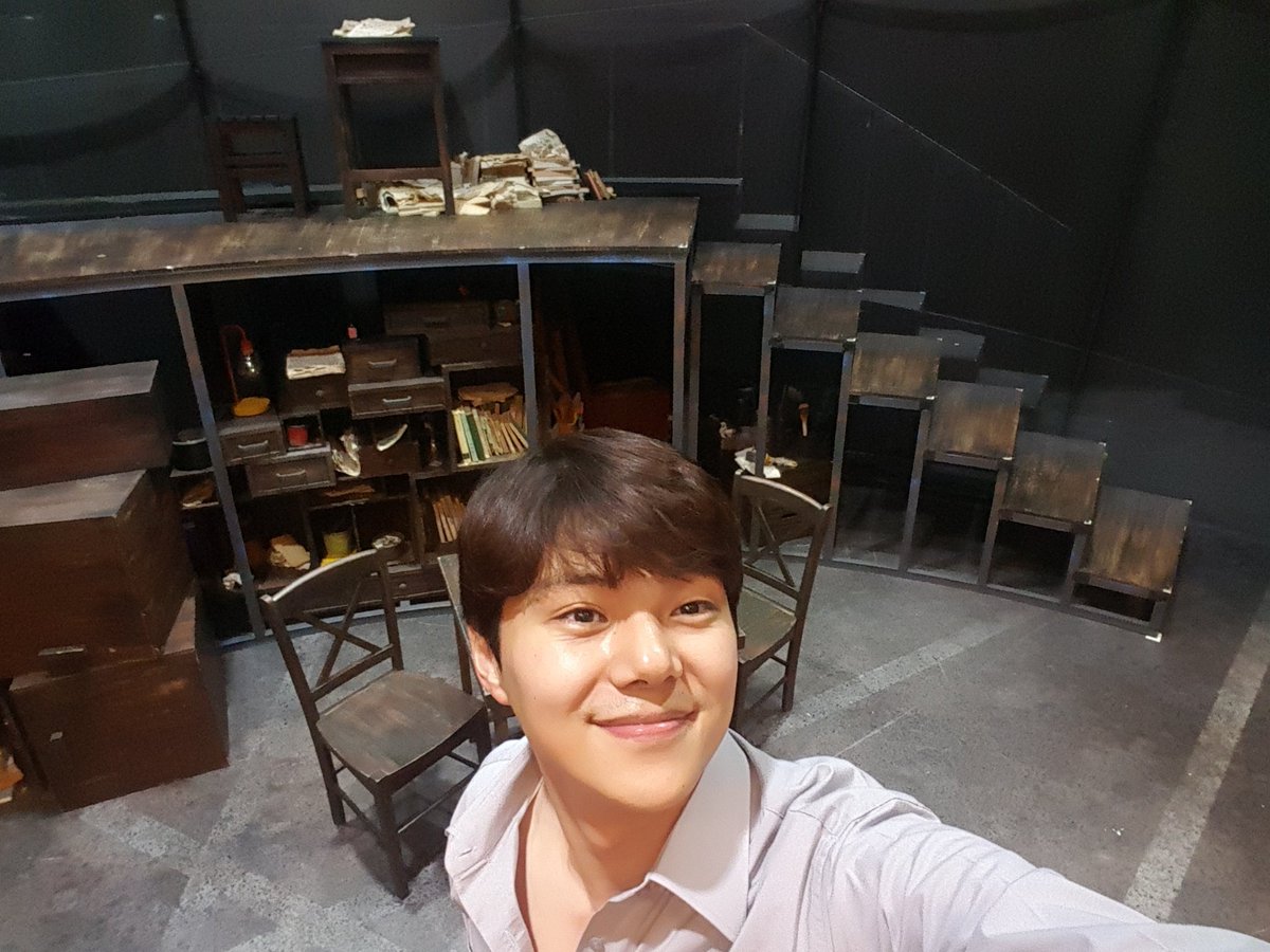 lbkzz27's tweet photo. 뮤지컬 스모크! 오늘 저의 마지막 공연을 준비합니다. 그동안 저의 초를 응원해 주셔서 감사합니다. 마지막 공연 잘 마무리 할께요^^
Photo by 유주혜😄 https://t.co/S4vd6OPBtf