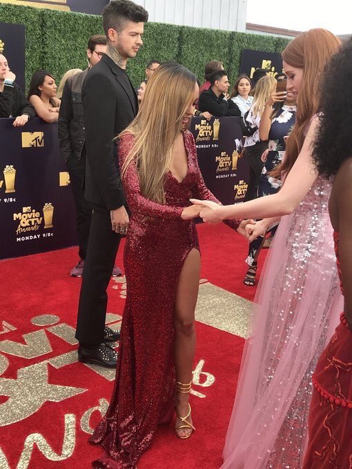 vanessamsource's tweet image. 