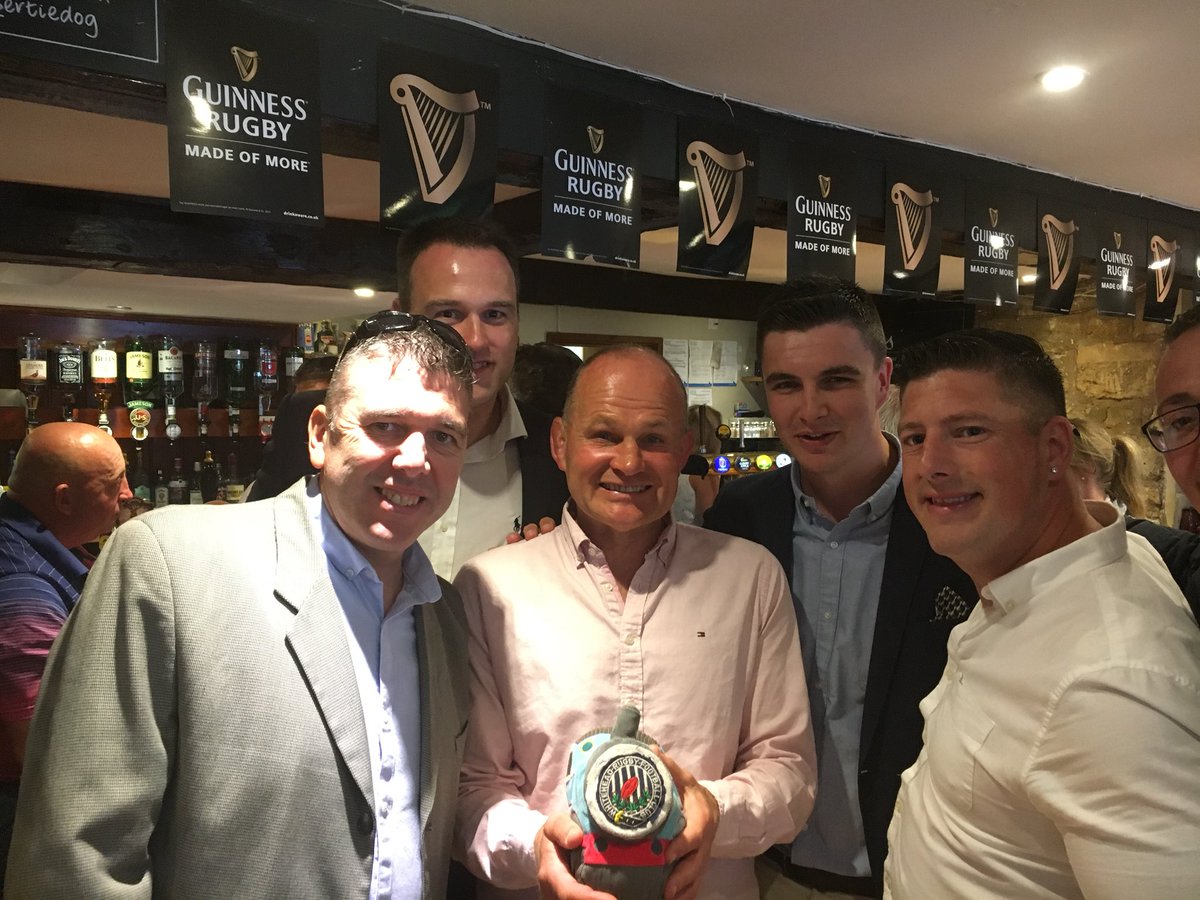 EngineEddy's tweet photo. Great to bump into @andyrobbo6 in a pub in Bath, #randomAs #greatguy #greatDay @Edds_Offical @AllRugbyWorld @AllWalesSport https://t.co/9HzlzakUck