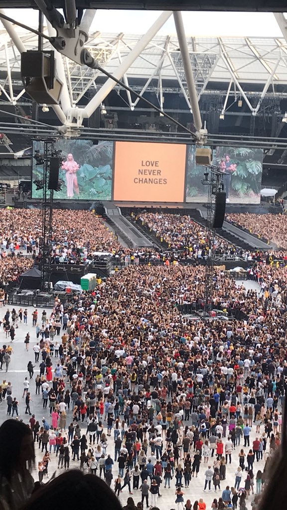 beyceased's tweet photo. bey hasn’t been playing games... #EverythingisLove released at #OTRIILondon is out now on tidal !!🐝 https://t.co/IaV8ETs6gh