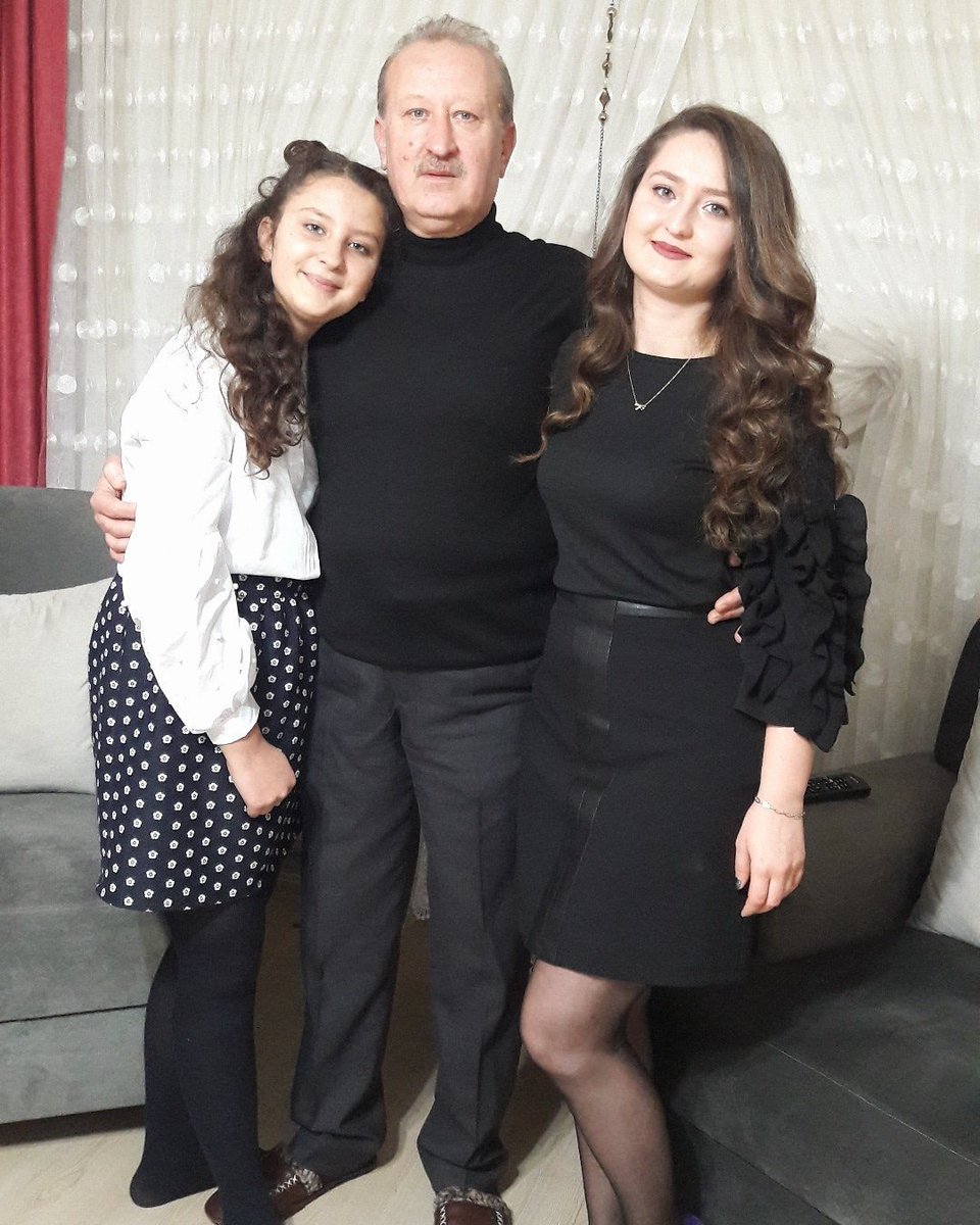 Baba demek güven, emek demek.
Baba demek arkanda ki dağ demek. Canım babam..#BabalarGünü
