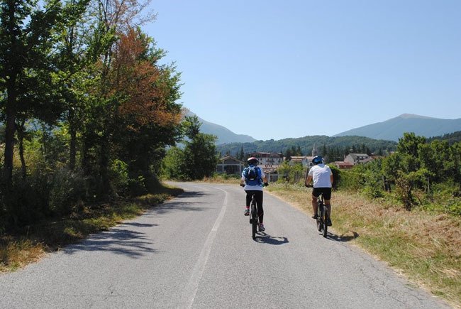 Molise, promozione del territorio: l’Associazione Tedeschi ha aderito a Appenninobiketour #molisenews24 ift.tt/2HVTSTo