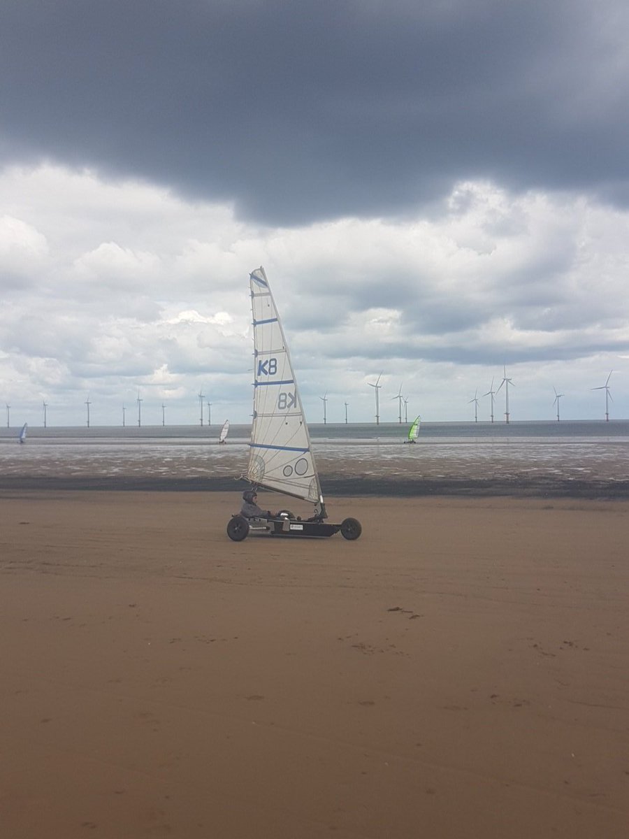 LandsailRedcar's tweet photo. Mini yachts under power heading towards Tuned In

#RideTheWind

@RedcarCleveland @EnjoyTeesValley https://t.co/afEvUeMgo7
