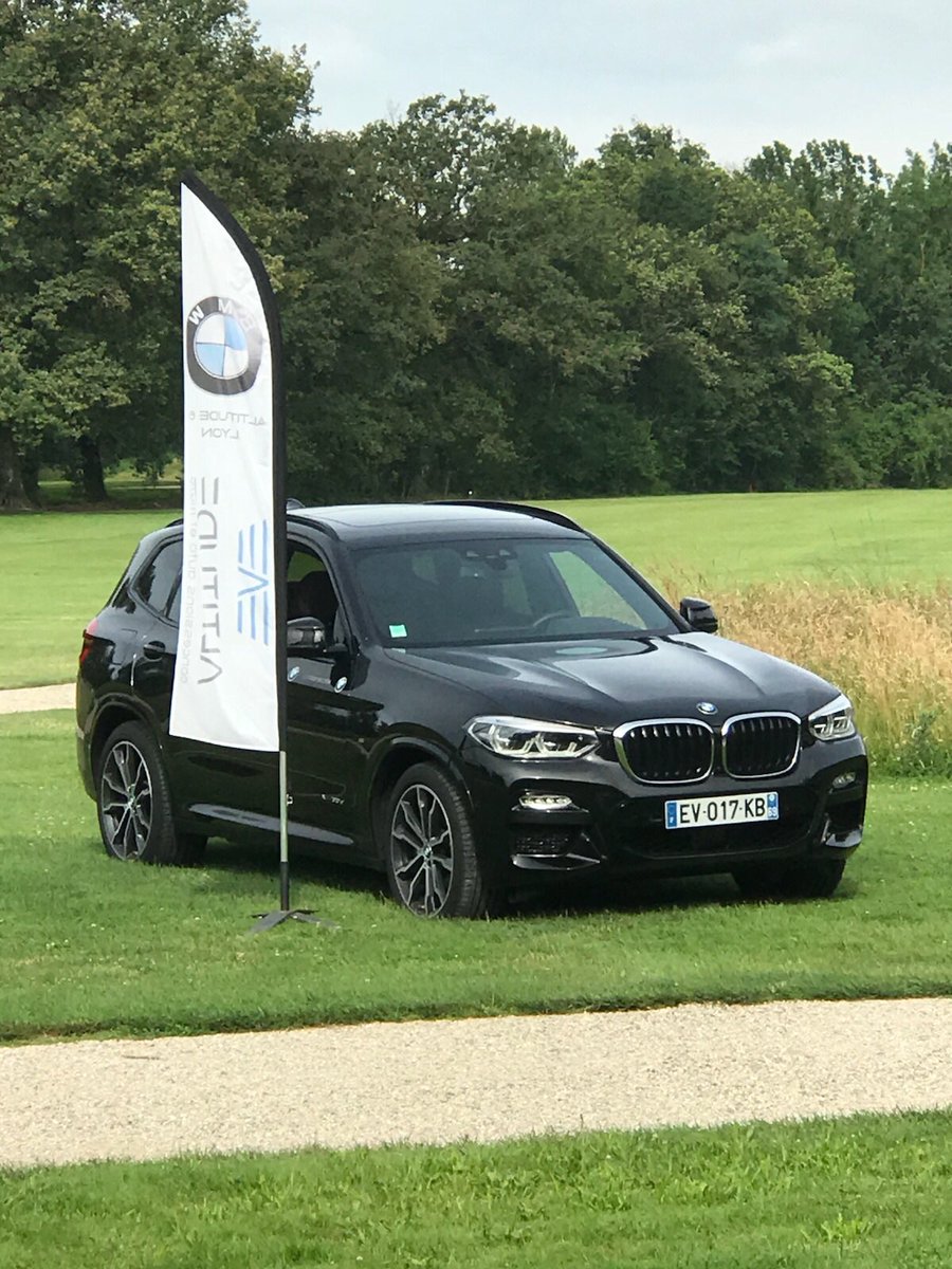AltitudeBMWMINI's tweet image. #WeAreAltitude 

⛳️ C&apos;est parti pour la 2nde étape de la #BMWGolfCupFrance avec le #GroupeAltitude et #Altitude69Lyon.

⛳️ BIENVENUE au DOMAINE DU GOUVERNEUR à Monthieux ! 

Découvrez sur le parcours, le Nouveau #X2, un #X3, une #BMW #i3s, une #Série4 #GranCoupé et une #M4.