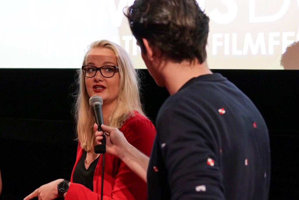 CampusDoc's tweet photo. De makers van de film de ‘Veteraan’ Marloes Kamer en Layla Hesseling. #CampusDoc18 https://t.co/9wmjDBEsLk