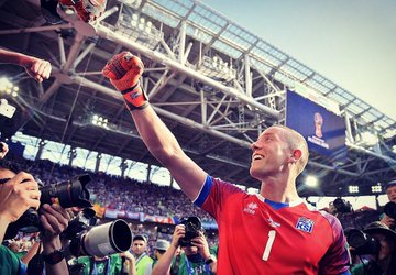 夢は映画監督 メッシを止めたアイスランドの男気gkハルドールソンとは何か アーセナル 猿のプレミアライフ