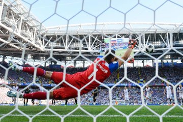 夢は映画監督 メッシを止めたアイスランドの男気gkハルドールソンとは何か アーセナル 猿のプレミアライフ