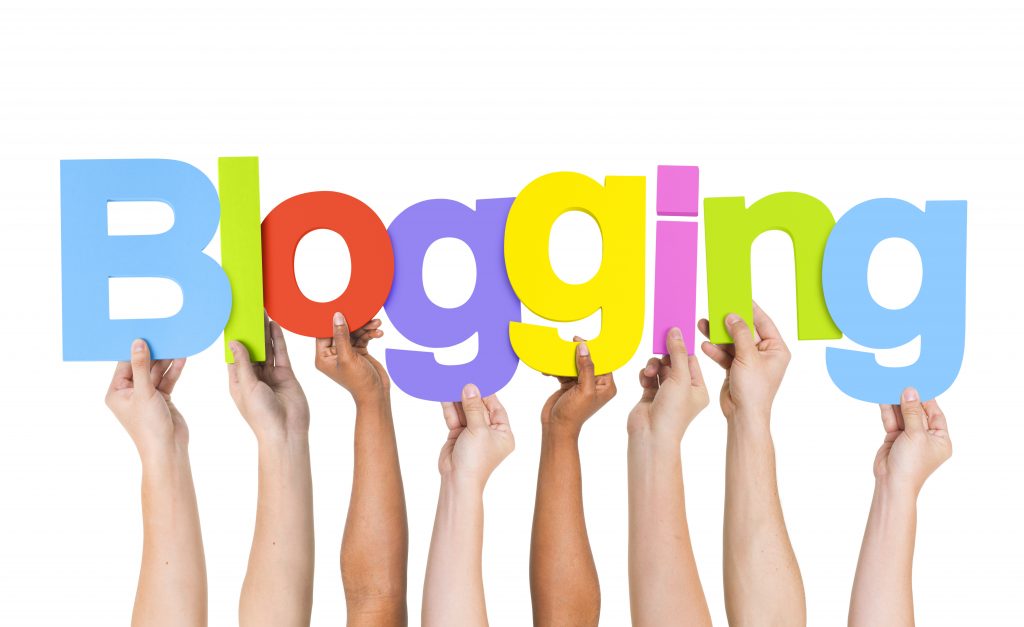 EssayForMeOrg's tweet photo. Should you start a #blog when you are popular or become popular because of starting the #blog? These and other questions are answered here: https://t.co/GwFIOC09y8 https://t.co/bjpDOwEoE2