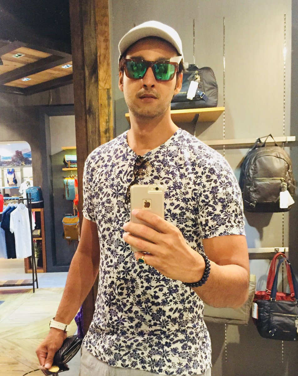 saurabhraajjain's tweet photo. https://t.co/alAXkvIyKn https://t.co/UjjJvrO3ya