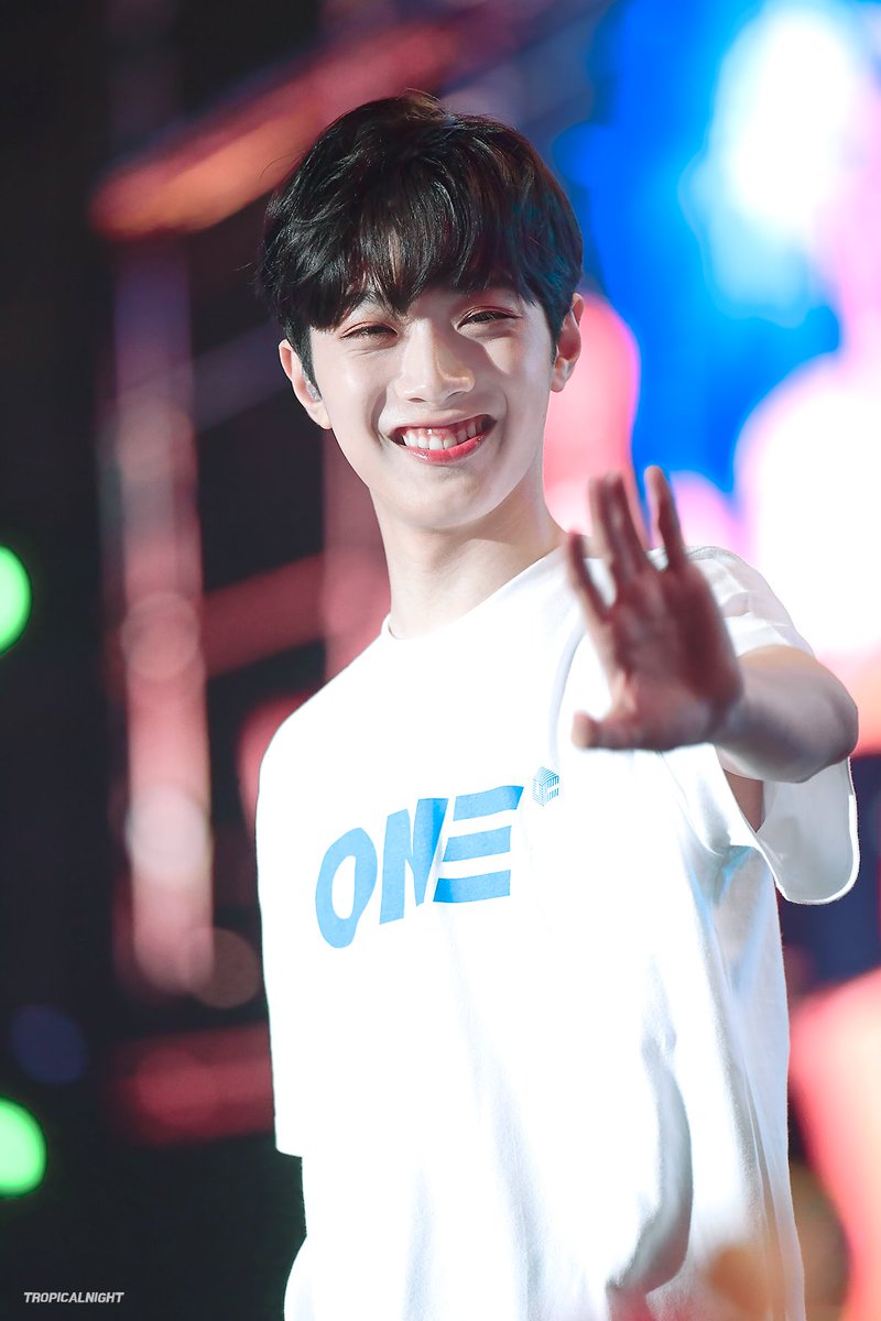 TROPICAL_0923's tweet photo. 180616 큐브콘서트
이토록 찬란한
#賴冠霖 #라이관린 #워너원 #wannaone
@WannaOne_twt https://t.co/K1PI9EOE8n