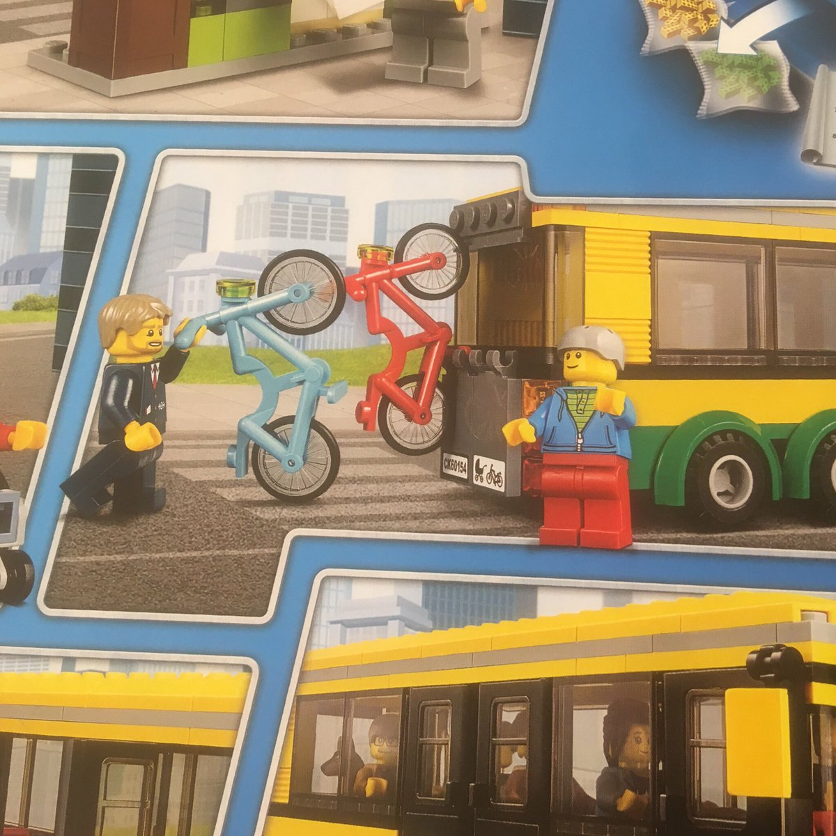 Genauso gut! Die #Intermodalität ist bei #Lego angekommen. So findet die #verkehrswende in der alltäglichen Lebenswelt von Kindern statt. #autofreiesspielzeug