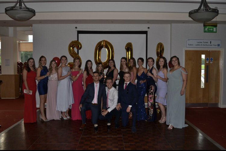 Lkentphysio's tweet image. Couldn’t have asked for a better bunch of people to spend the last 3 years with! @uworcphysio thanks for all the memories ❤️🎓