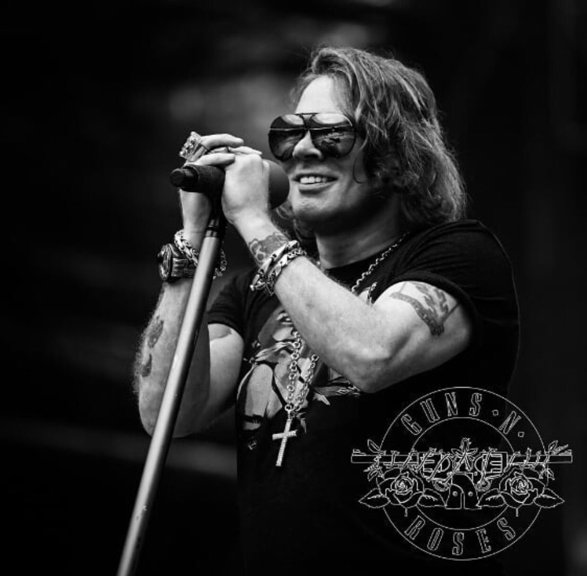 “Sweet Child O Mine”
<a href="/gunsnroses/">Guns N' Roses</a> <a href="/axlrose/">Axl Rose</a> <a href="/KatBenzova/">Kat Benzova</a> 
#GunsNRoses #Slash #GnFnR #SlashOnParth