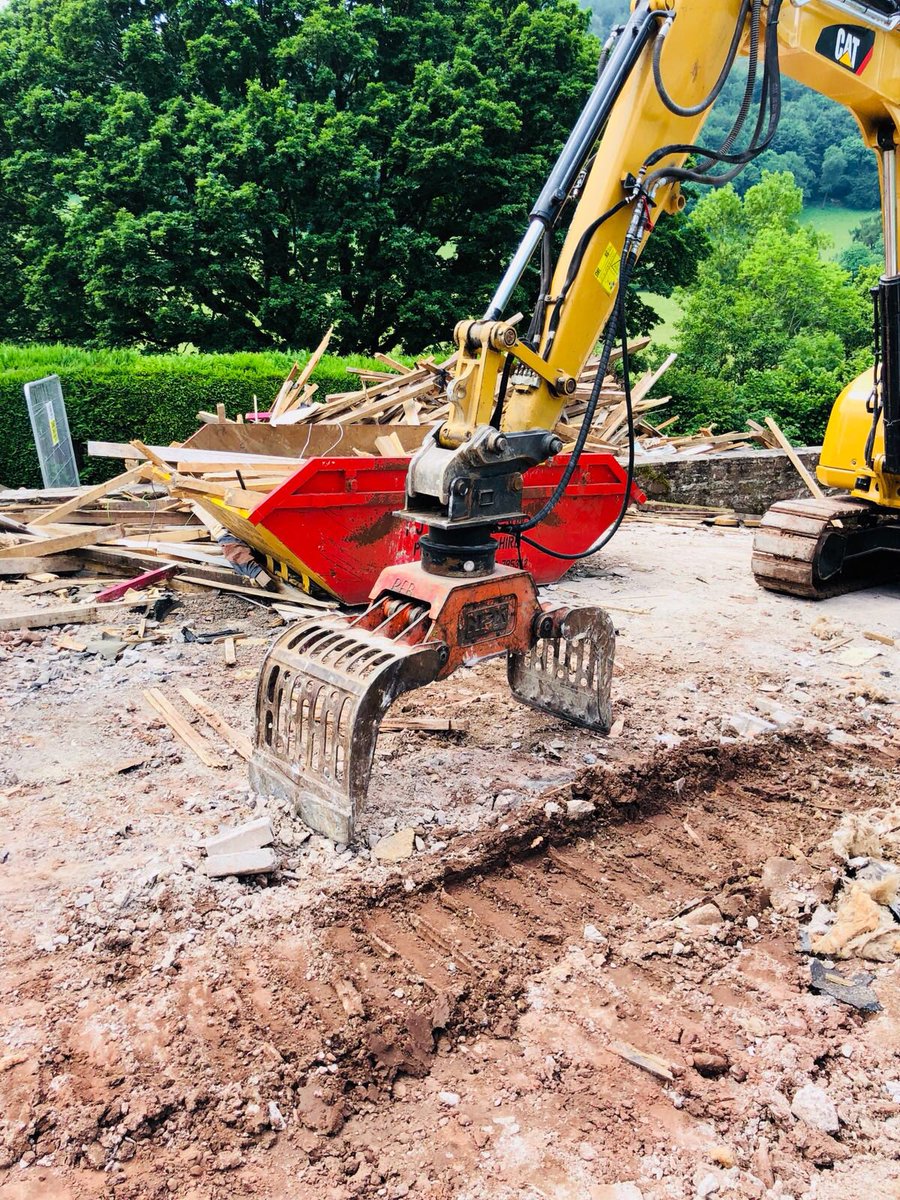 Demolition Clean Up Begins #Demolition #CleanUp #Skip #Grab #SelectorGrab #groundworks #southwales #hereford #plant #Volvo #plantoperator #sitemanagement #Business #limited #sundayWorking #Construction #beforeDuringAfter #comingsoon #architecture