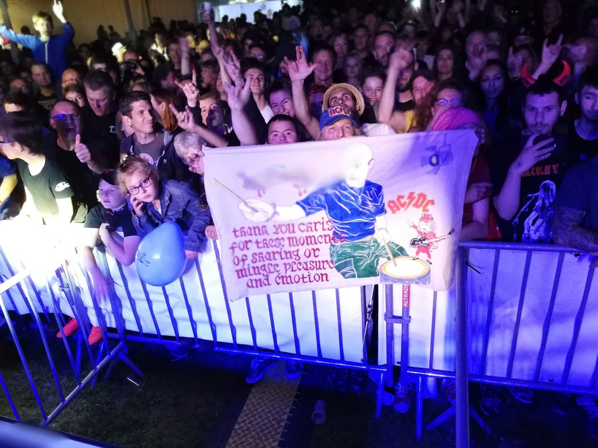 SladeTimeline's tweet image. What a welcome from such an amazing audience! Thank you Coulevon