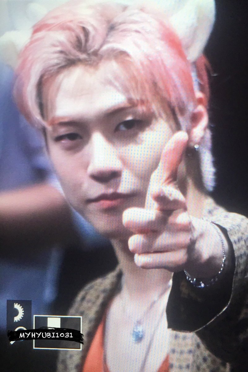 MyHyubi1031's tweet photo. 180617 건대팬싸 
 #엔플라잉 #이승협 #제이던 #NFlying #승짱 #HOW_ARE_YOU 
@NFlyingofficial https://t.co/I9v3LBNz2D