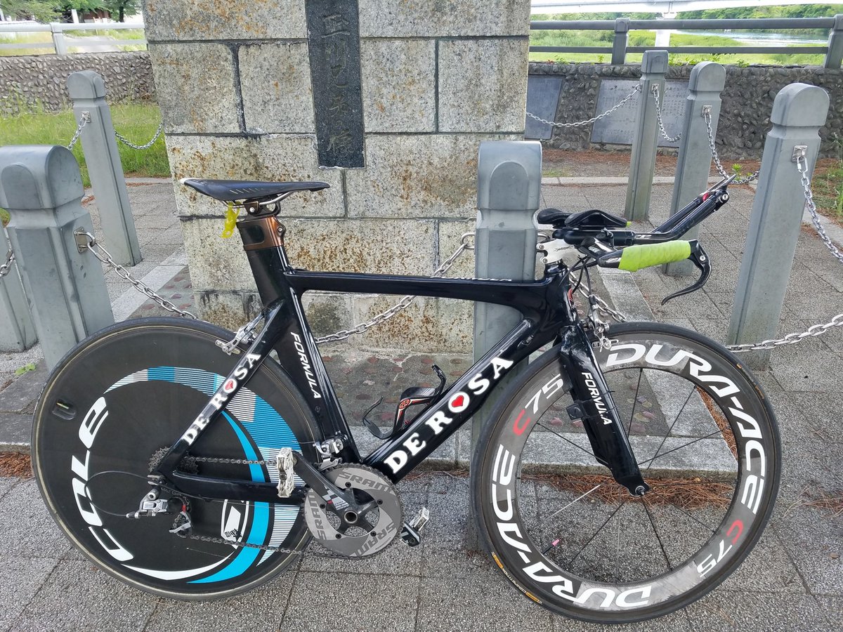 ヒトミン ウチのミニベロもカスタムしたくなりました インチのホイールカバーをデザインしようかなー ﾟワﾟ