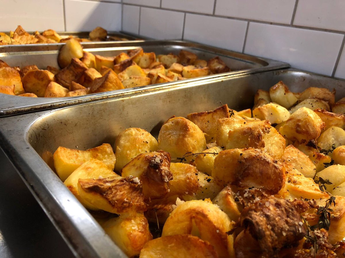 Father’s Day firewall roast #higherhacknellfarm #riverfordfarm #shaldon #organic #fathersday