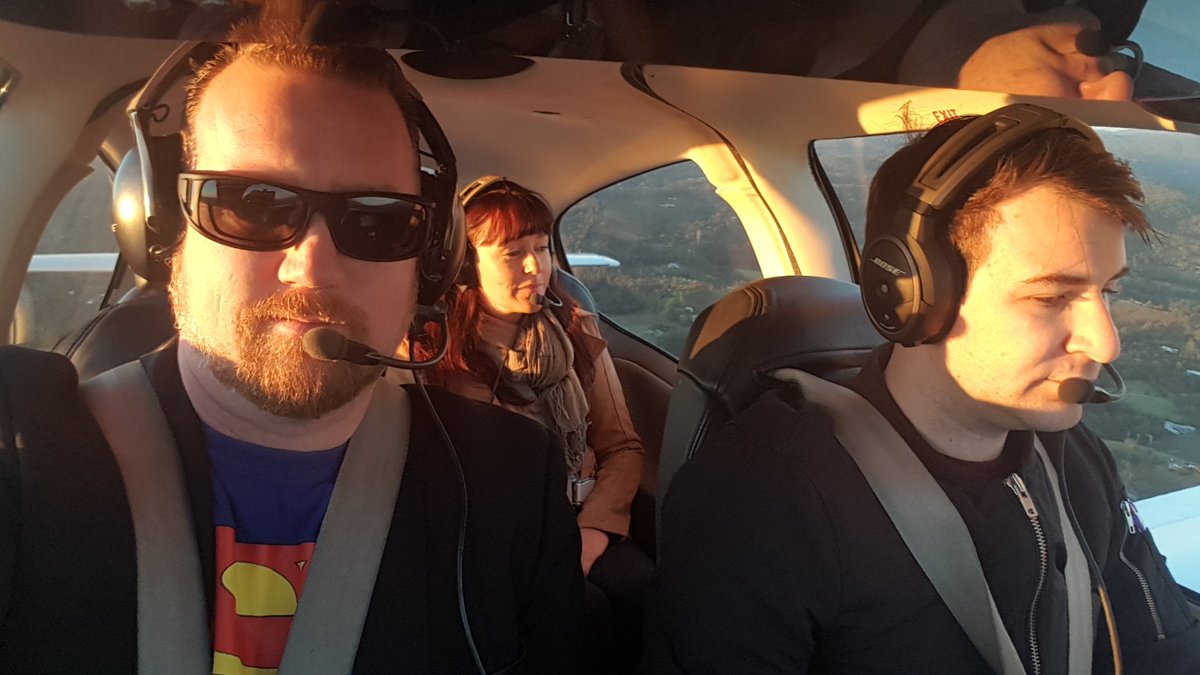 JL_Arrowsmith's tweet photo. When I'm not writing, I fly the publishing team to presentations #livingthedream #fly #seethefuture #writersfly #AmFlying #AmWriting #AmEditing #WritersLife #IndieAuthors #WriteChat #Writers #publishing #crazywriter @GCWriters @read @PowerfulPPeople @Author_Promos @WrtrStat https://t.co/TtQ2xQCnXy