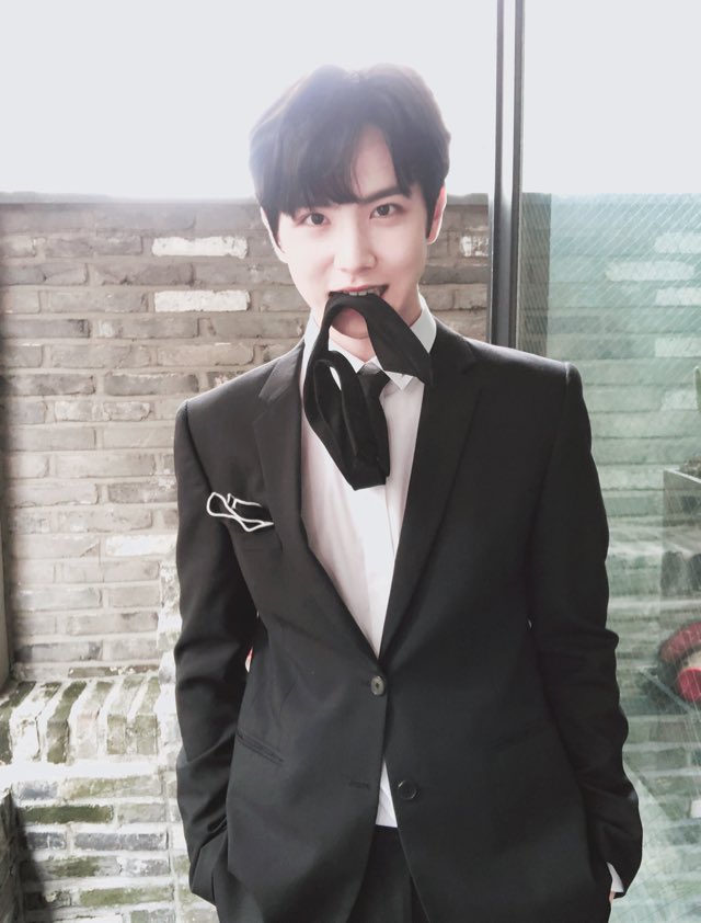 KDH_official's tweet photo. [#김동한] 앙😬 https://t.co/qjbREIScAi