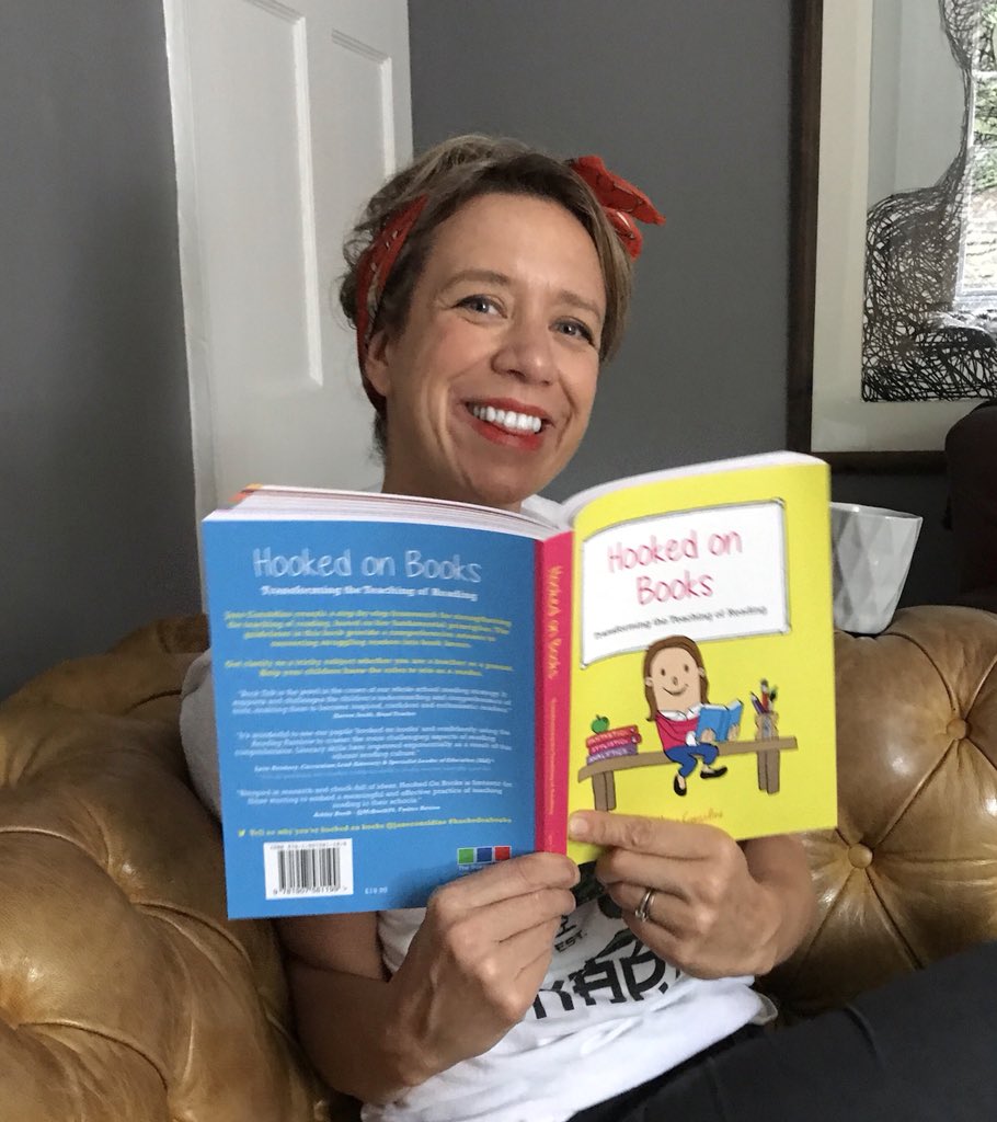 janeconsidine's tweet photo. Fancy winning your own signed copy of “Hooked On Books”. To be in with a chance, retweet this. Good Luck teachers #HookedOnBooks #BookTalk 📚🤩📚🤩 https://t.co/ufZjJGu8au