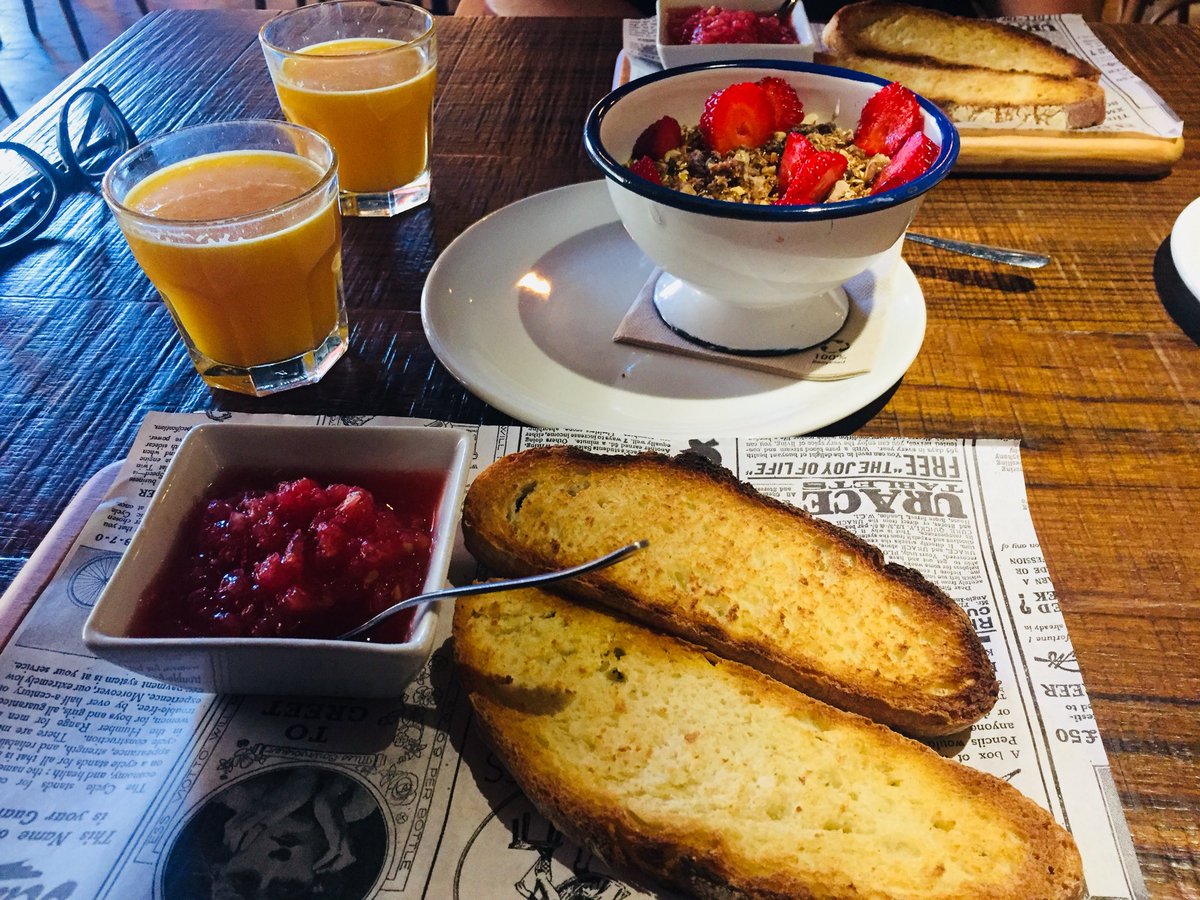 Cricrizk's tweet photo. #Bruncheando #QueAscodeVida 🤤☺️ @barbara_sin https://t.co/OUzmt3z8tg