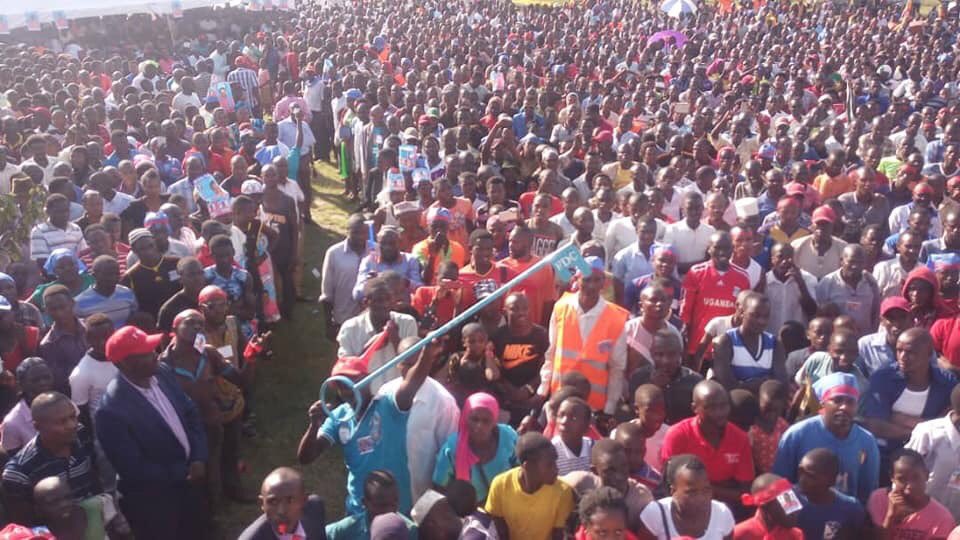 FDCOfficial1's tweet photo. From Bugiri to Sheema Municipality! Our leaders are at the launch of our candidate Virginia Plan Mugyenyi manifesto launch! Singer Mathias Walukagga is present! The hot day has not stopped the good people of Sheema from attending! #VoteFDC #VoteMugyenyi #SheemaDecides https://t.co/rDKrb7yWVy