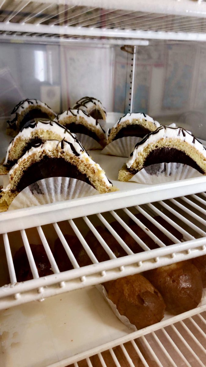 ChrisDBoston's tweet photo. I’m making dessert for today’s Father’s Day BBQ. https://t.co/V1hFLERa3R