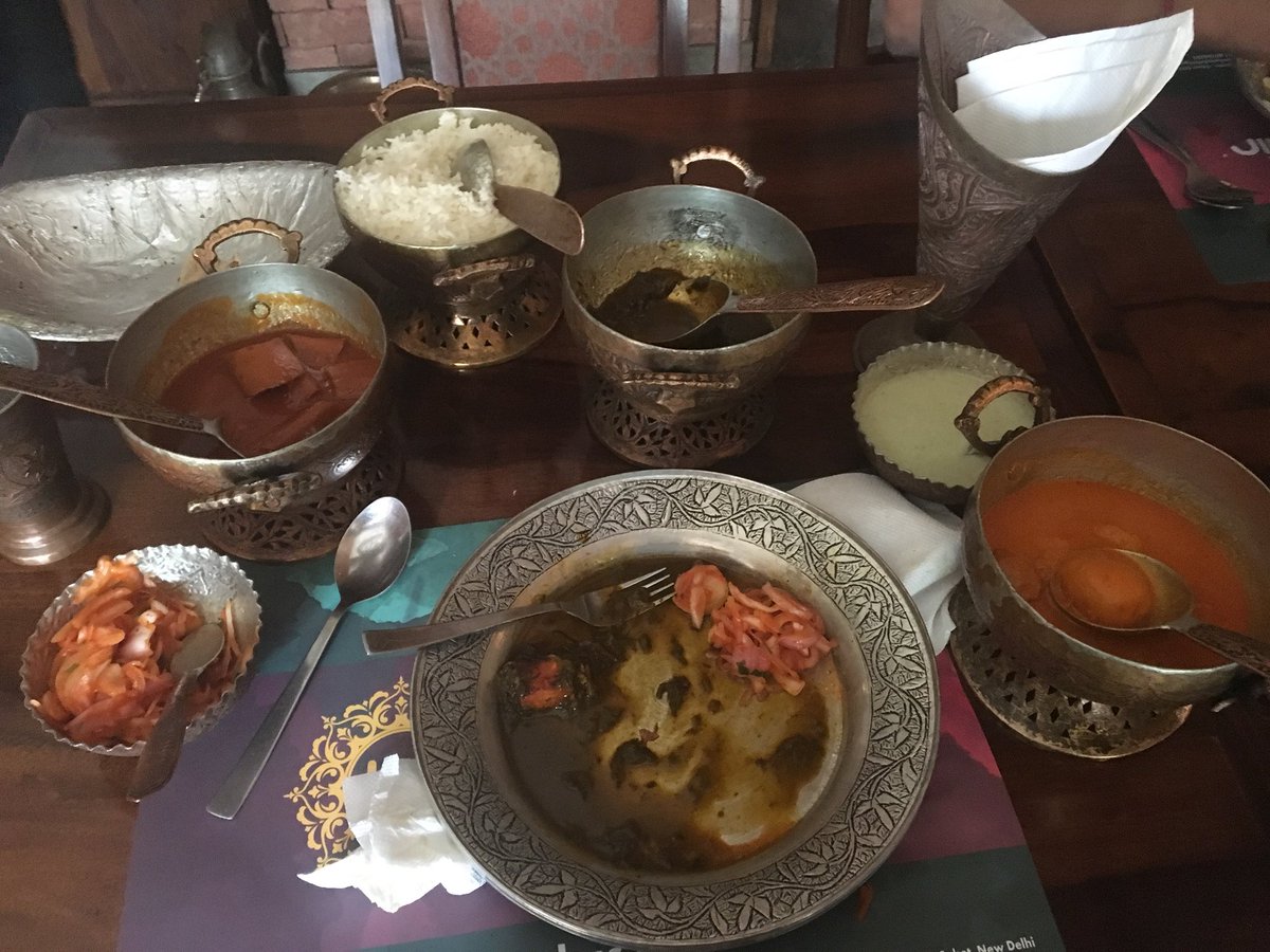 veneett's tweet photo. Had the opportunity to try authentic Kashmiri food today, I must say that they have their unique way of cooking food with very unique flavour. Being a vegetarian I didn’t expect much but this was completely awesome. #Kashmirifood #Foodie #foodlovers #FlavoursofKashmir https://t.co/33pP2Kimuk