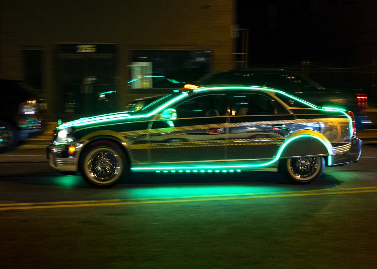 mkerrmemphoto's tweet photo. One more Saturday night ... on South Main, #Memphis.
#Saturdaynight #cruising #groundeffects https://t.co/ji1VeMBhrB