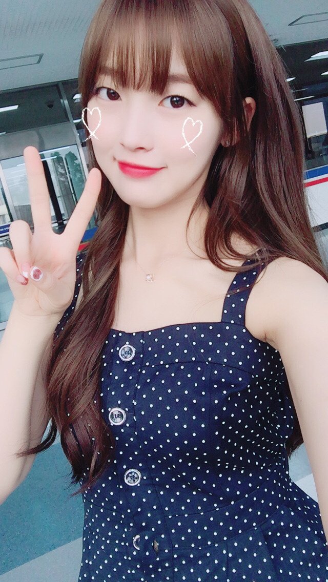 yewonpics's tweet photo. time flies so fast, she has grown into a beautiful young lady.

#HappyArinDay https://t.co/RgH8txgA87