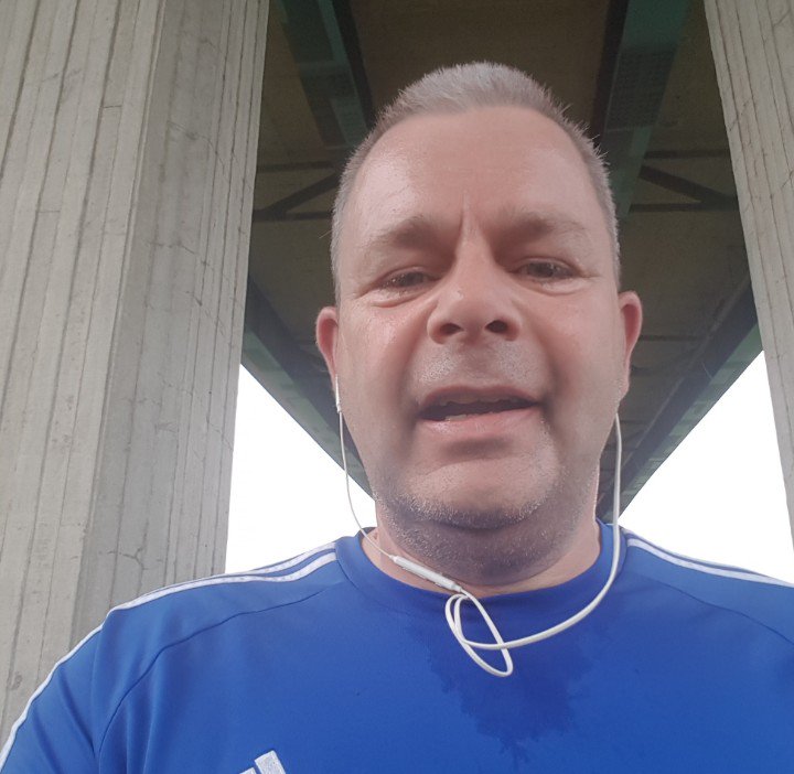 SEdlounge's tweet photo. @SEdlounge: Morning run, just over 4k, training for #Sheffield 10k in September @run4all @AlexPeOffice1 @EDLounge #MentalHealthMatters https://t.co/td5Y7fmWCa