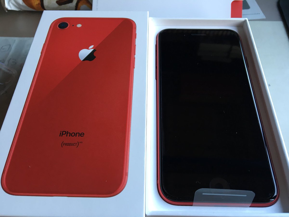 Kou_CooperS's tweet photo. やばい、かっこいい、、
#iphone8 #iphone8red https://t.co/2Xb9BGWbid