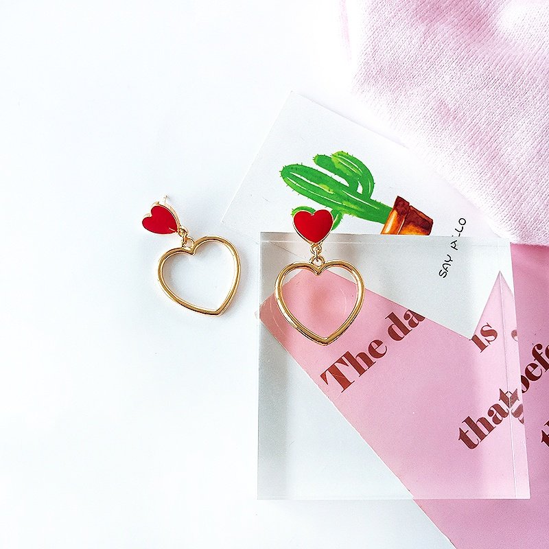 catsterday's tweet photo. #พร้อมส่ง
💟 Heart of Gold
▫️ Color : 🖤 ❤ 💜 💖
▫️60฿

#MBinstock https://t.co/ZVr59YZTHE