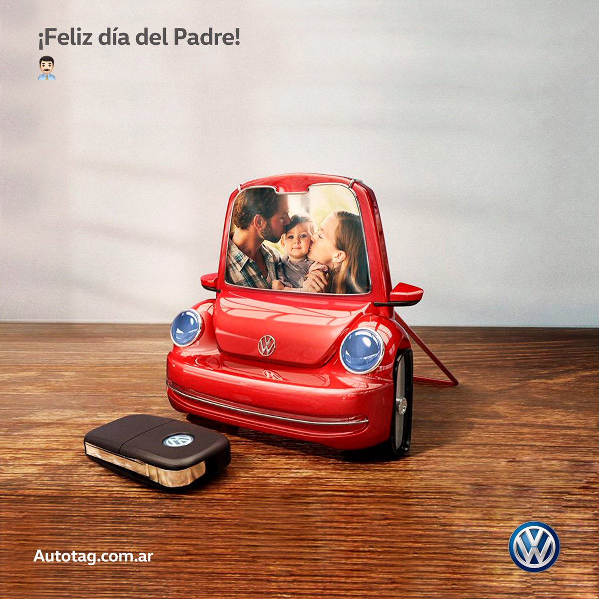 Autotag tweet media