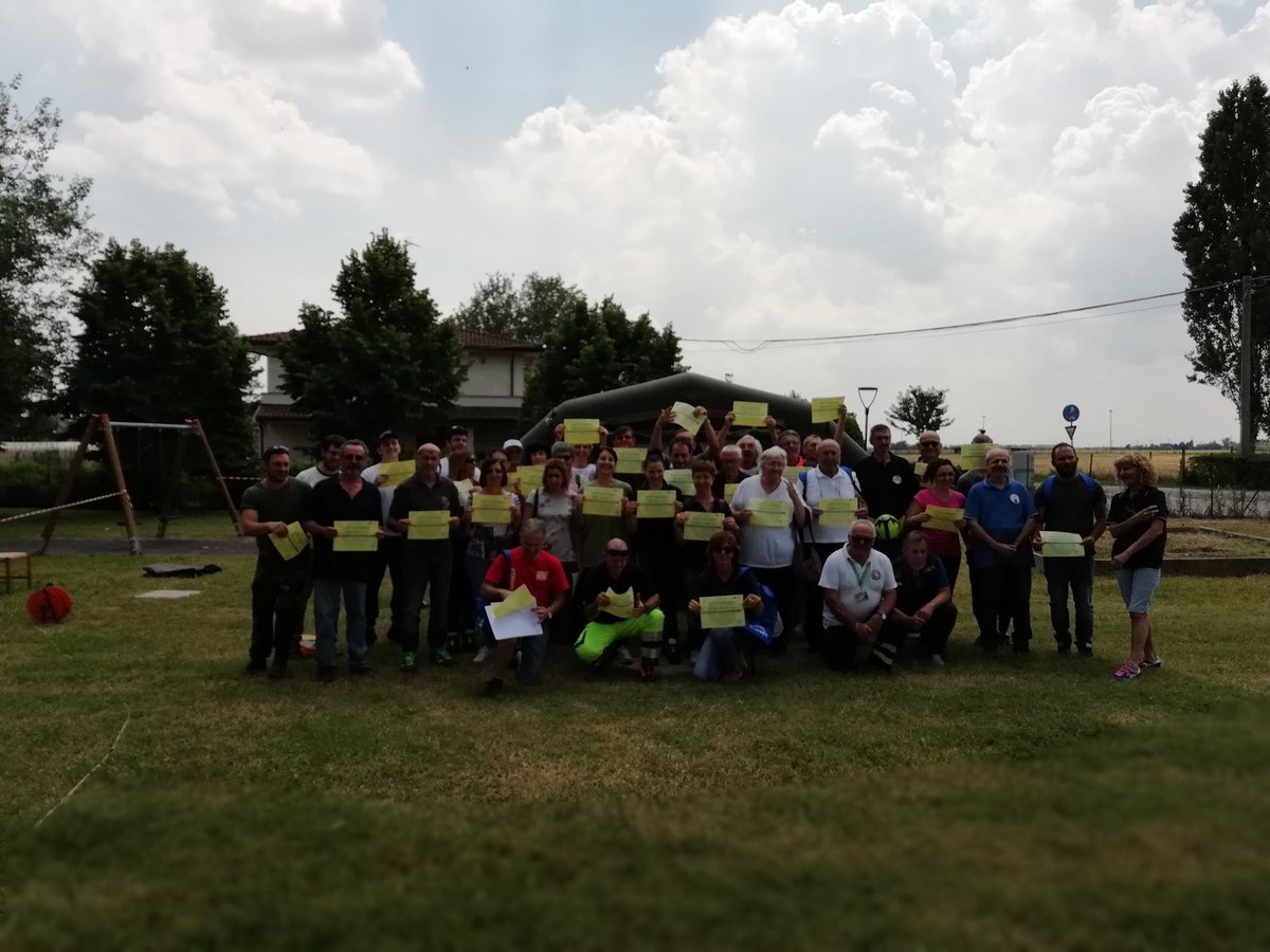 ProcivVigarano's tweet photo. 34 nuovi #volontari #protezionecivile. Anche 2 di #vigaranomainarda. @giornaleprociv @ParonBarbara @PaolaGazzolo @DPCgov @Barbieri156D https://t.co/aWxHNsKMYt