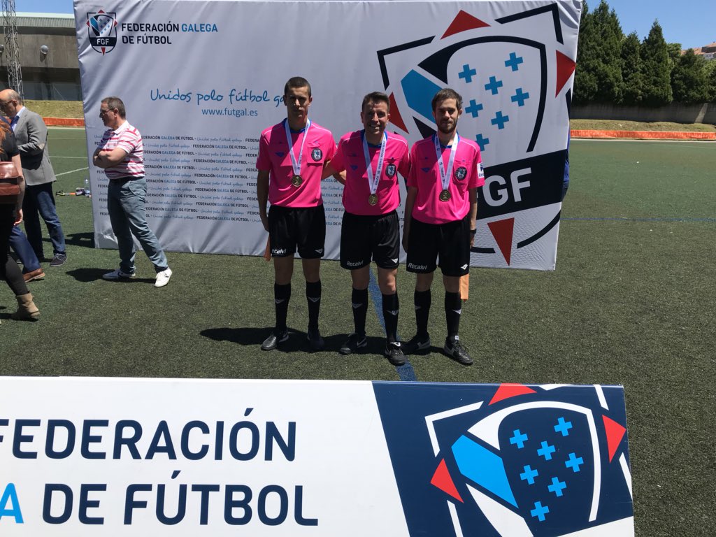 O <a href="/victoriafcfem/">Victoria F.C. Fem</a> faise coa I Copa do Sar feminina. 
Noraboa👏👏👏
E tamén ó <a href="/SDXuventuAguino/">S.D. Xuventú Aguiño</a> pola magnífica competición realizada