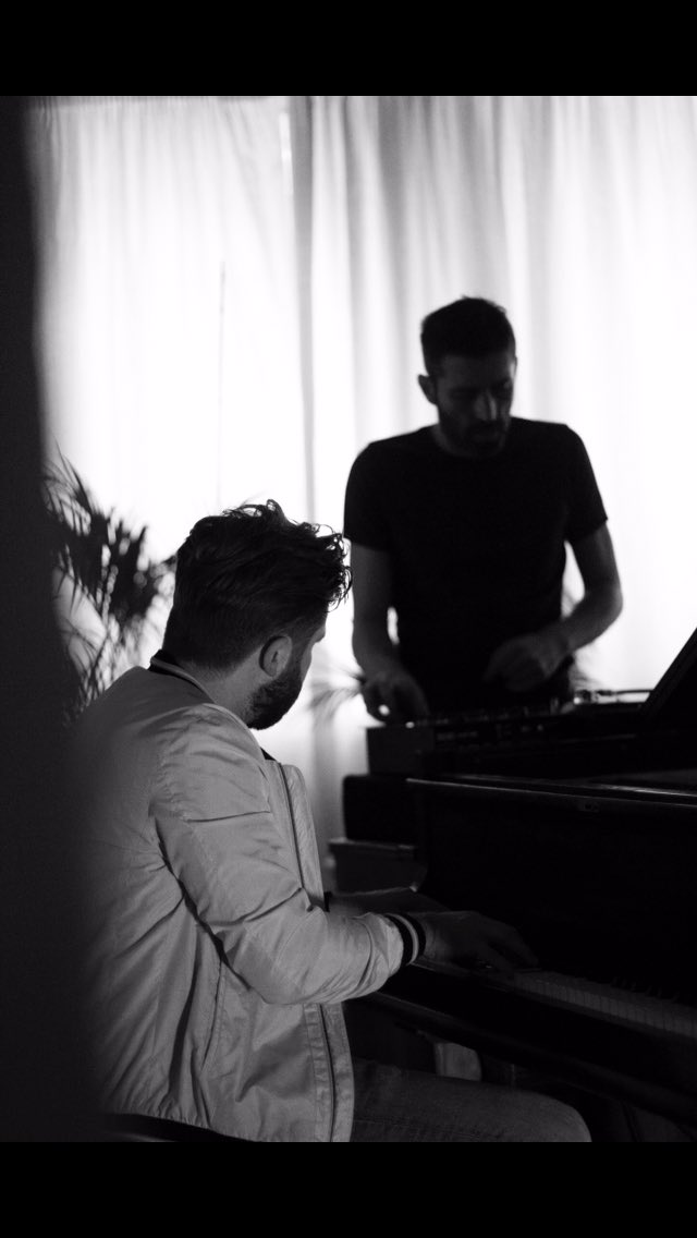 parradmusic's tweet image. tomorrow...
#liveversion