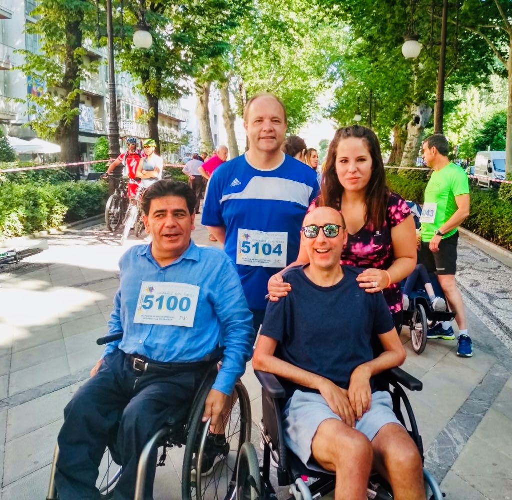 CsGranada's tweet photo. 📸Nuestra concejal @lorennart y Manuel García, responsable provincial de #Deportes han reafirmado el compromiso de Cs con el deporte en la I Jornada de Deporte Inclusivo de #Granada de @FundDiversos https://t.co/BCnFIAvUxg
