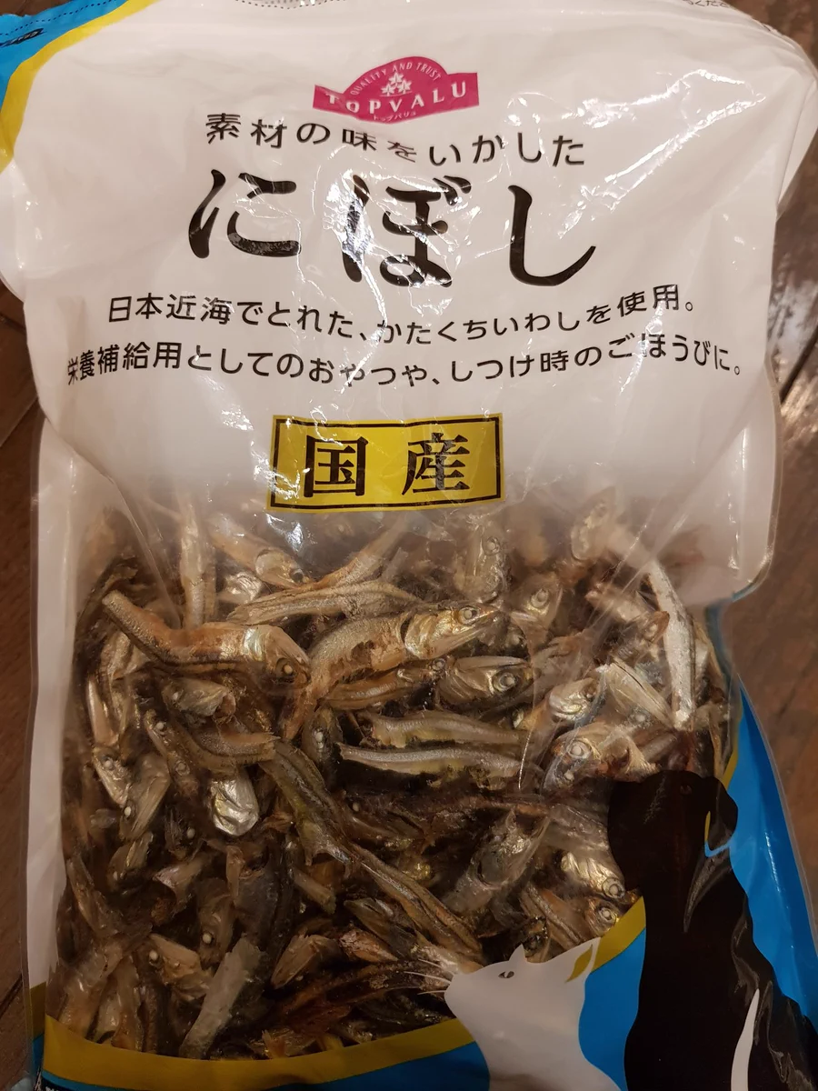 そりゃペットも満足するｗ家族に振舞った味噌汁に使った煮干しの正体ｗｗｗ