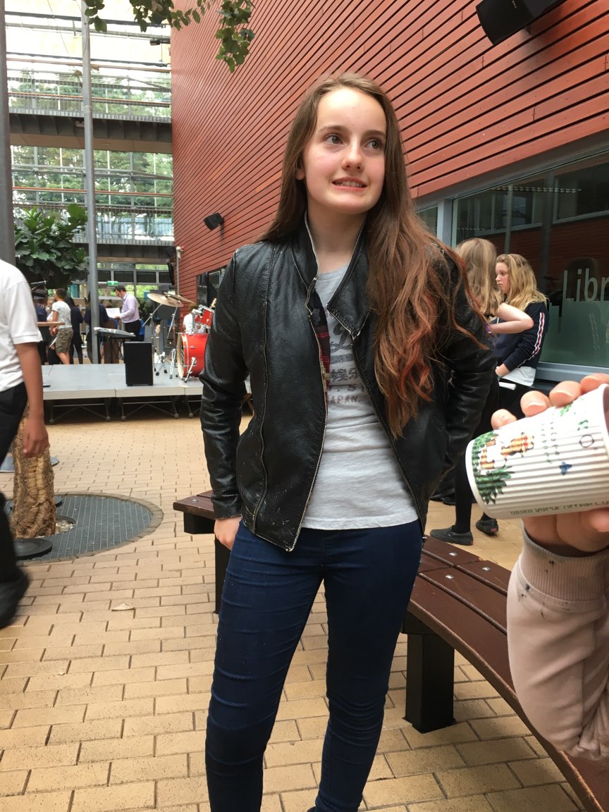 BSNfencing's tweet photo. The #BSNfencing club is winding up 4 #summerhols . As an #internationalschool  club we have to say good luck to ALL teams @ #WorldCupRussia2018 + ALL fencers @#NoviSad2018 Coming soon !#ALICE! bringing some rock n roll to https://t.co/NSaXkMDasn https://t.co/gaMFa7gYhP