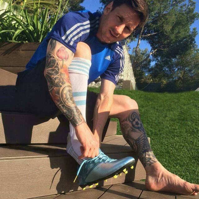 Samuel76296872's tweet photo. J'ai confiance à cet homme je l'adore trop pour le pénalty je suis pas touché par ce que c'est le début de la compétition et non la fin c'est pas le départ qui compte c'est l'arrivée. the god of football https://t.co/prj5JpjC99