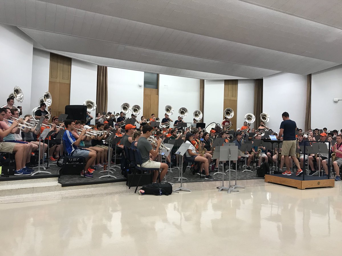 Marching Illini tweet media