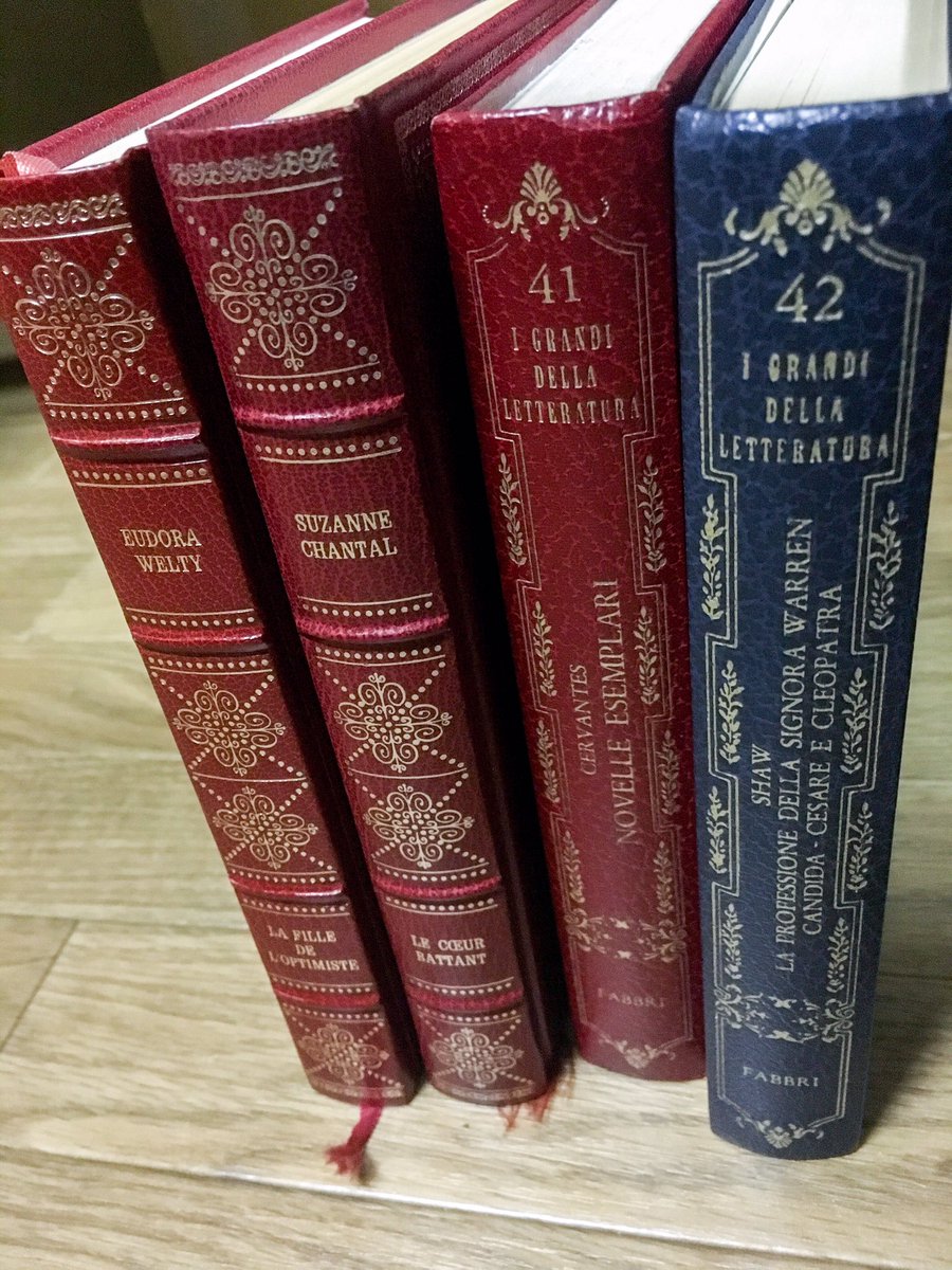 橘紫夕 でかポメ در توییتر ヨーロッパで買って来た 選りすぐりのかっこいい本です 読めません 箔押し好きにはたまらんのじゃー W